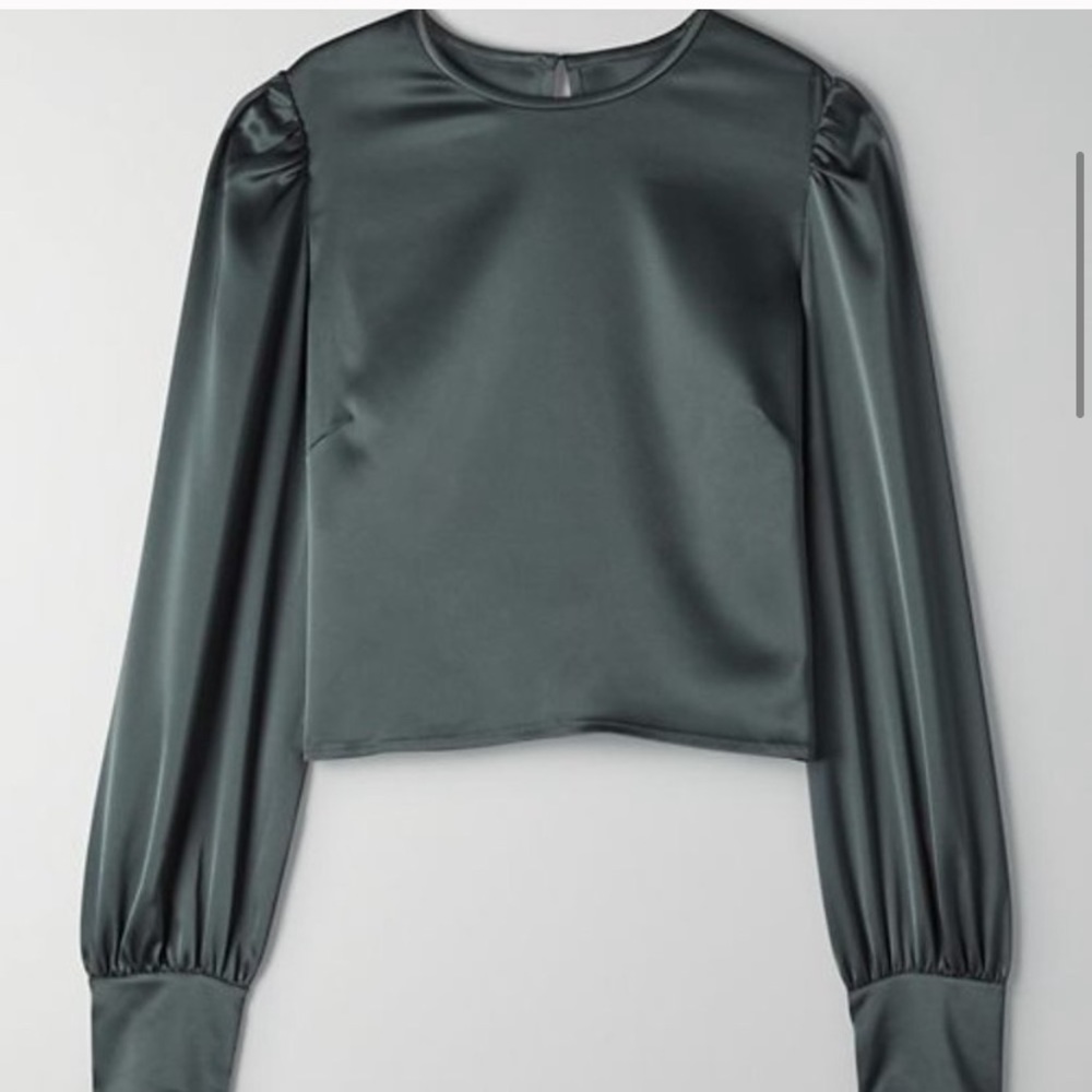 Wilfred Besalu Blouse in Scarab Green - Picture 2 of 3